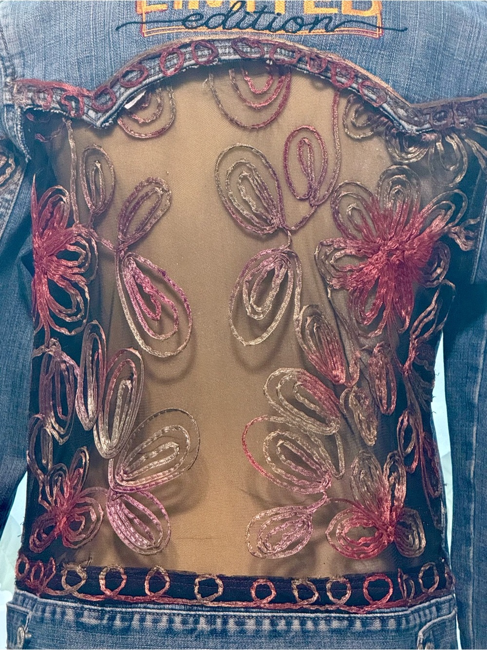 Upcycle Jean Jacket with ribbon flowers and embroidered back yoke - Picture 4 of 9